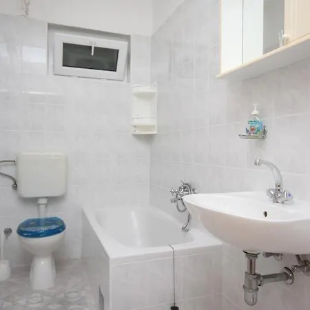 With A Parking Space - 6753 Lägenhet